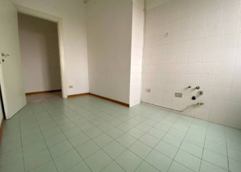 Cucina - Trilocale viale Gabriele D'Annunzio, 3, Milano - foto 17