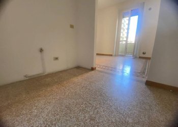 Salone - Monolocale via Malachia Marchesi de' Taddei, 2, Milano - foto 12