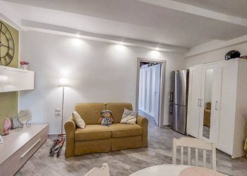 SALA - Trilocale via Canevari, Genova (zona Marassi) - foto 2