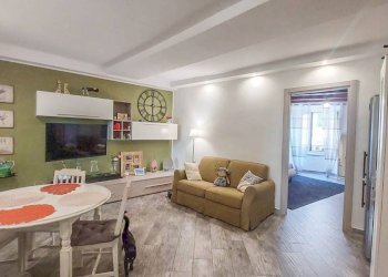 SALA - Trilocale via Canevari, Genova (zona Marassi) - foto 10