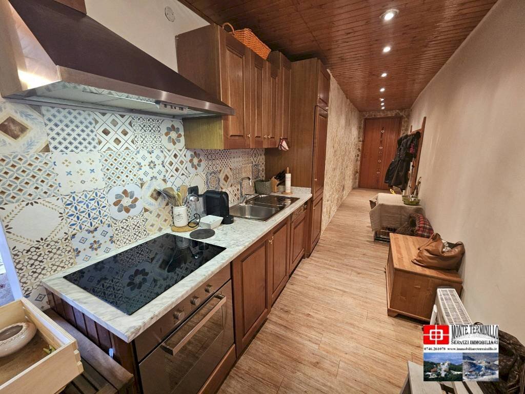 cucina - Quadrilocale via dei Cerri, Rieti - foto 3