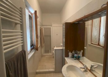 ca11.jpg - Townhouse Castelnuovo Magra - photo 11