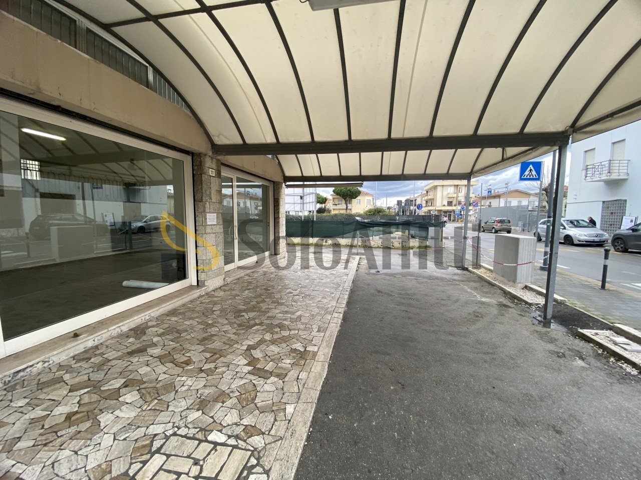 IMG_3883.JPG - Locale Commerciale Via dei Martiri 33A, Rimini - foto 3