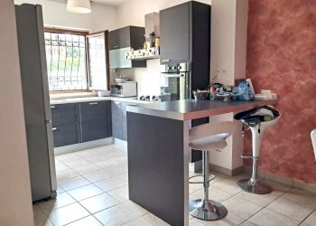 WhatsApp Image 2024-09-27 at 12.38.31 (1).jpeg - Villa a Schiera Via Tivoli, Guidonia Montecelio - foto 8