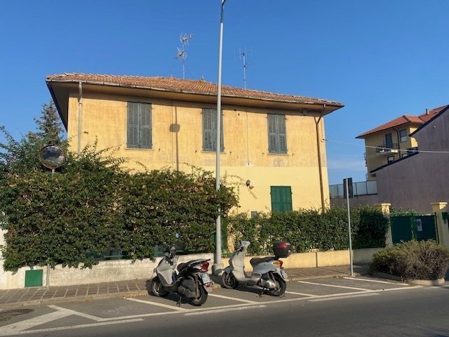 IMG_5885.jpg - Four-room apartment Via Roma 39, San Bartolomeo al Mare - photo 1