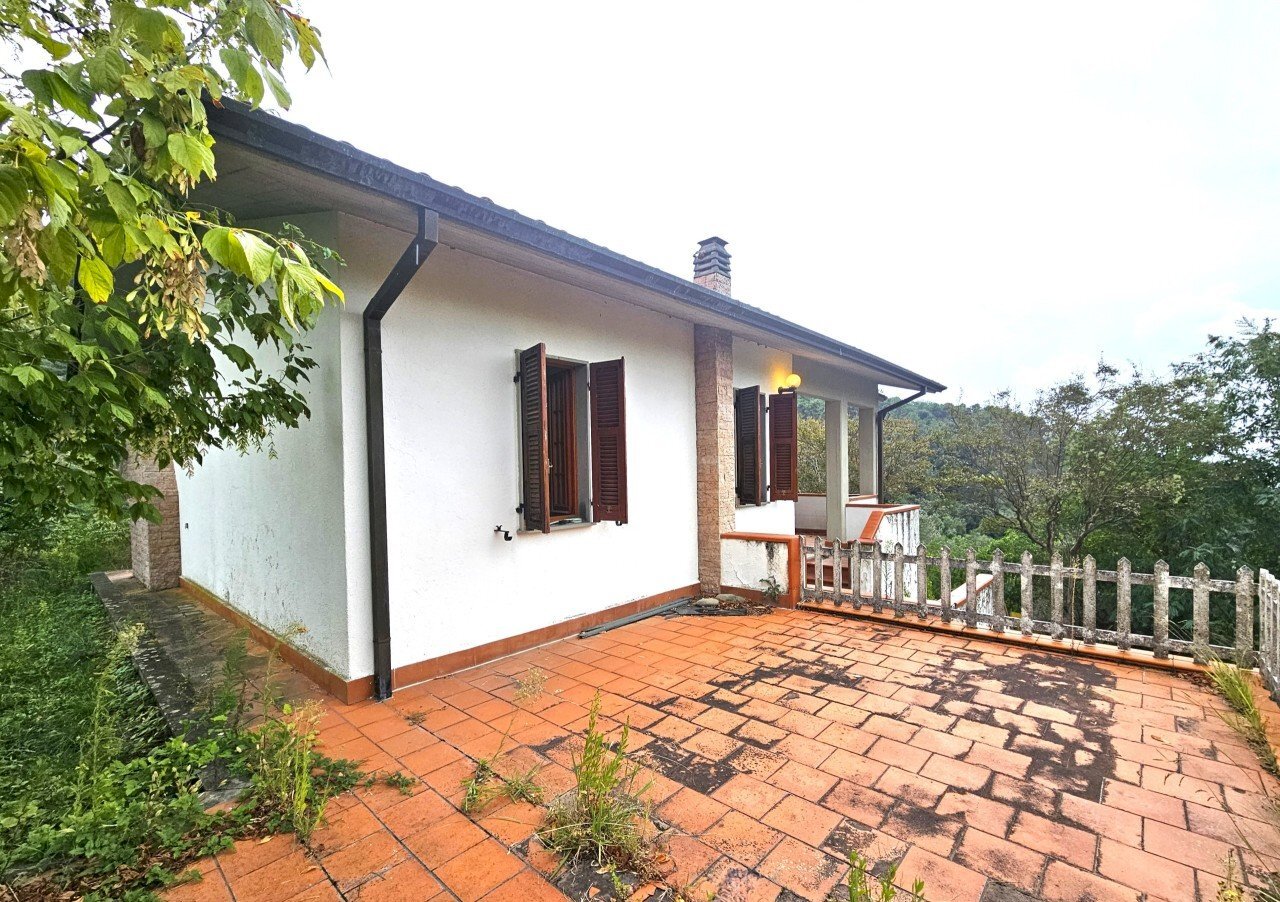 01.jpg - Villa Via Prulla 78, Sarzana - foto 1