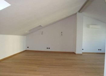 LOCALE - Quadrilocale via Giulio Uberti, Milano - foto 3