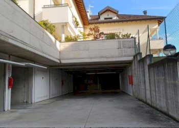palazzina - Magazzino via Alessandro Manzoni, 48, Jerago con Orago - foto 10