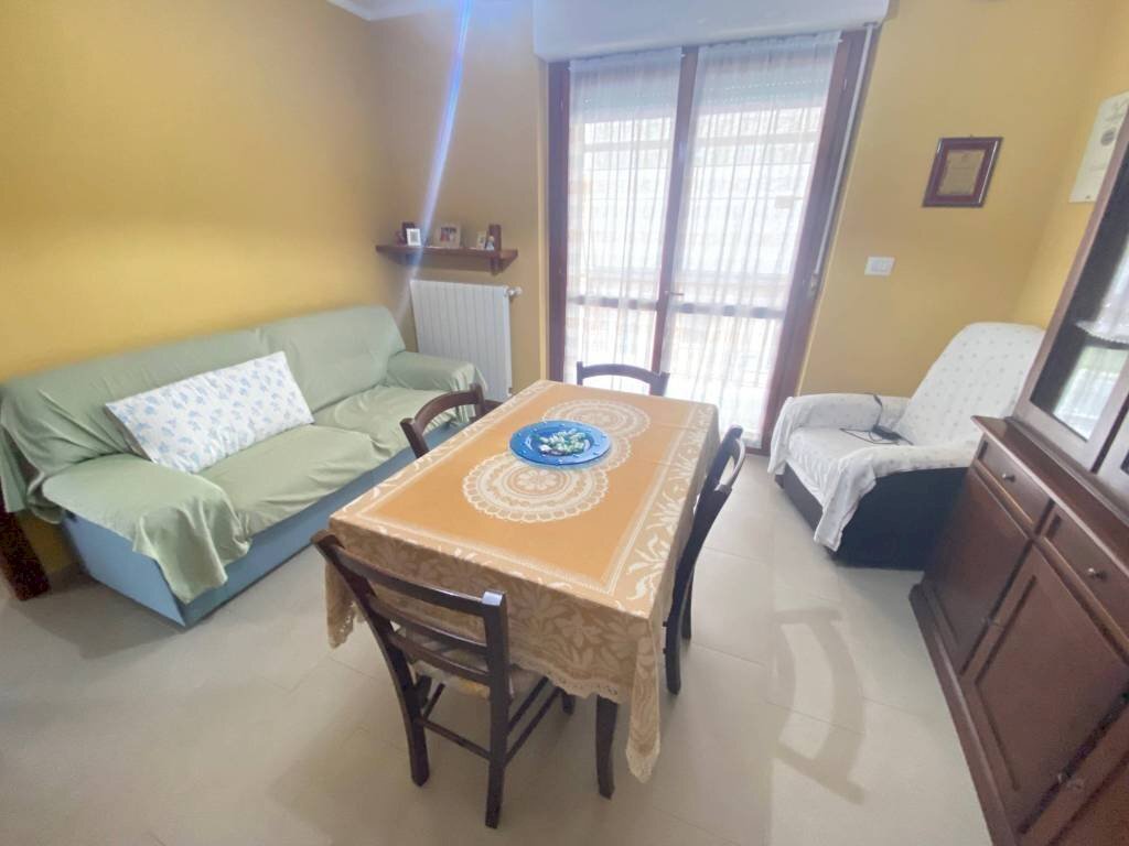 soggiorno - Three-room apartment via Maria Montessori, 11, Carmagnola - photo 3