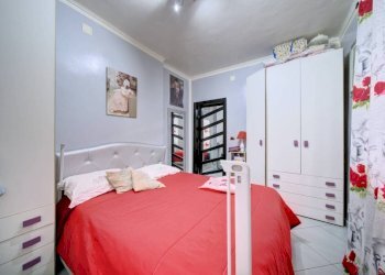 Camera da letto - Bilocale via Don Giovanni Bosco, 79, Torino (zona Borgo Vittoria) - foto 13