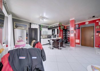 Interno non residenziale - Three-room apartment via Don Giovanni Bosco, 79, Torino (neighborhood Borgo Vittoria) - photo 4