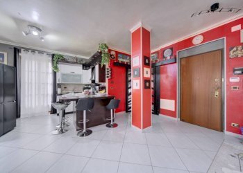 Salone - Three-room apartment via Don Giovanni Bosco, 79, Torino (neighborhood Borgo Vittoria) - photo 6