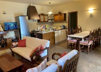 66399fbb-bc29-4701-b348-1d4a2afaf2b1.JPG - Villa Via Provinciale 247, Castelnuovo Magra - photo 5