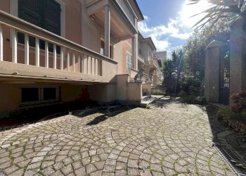 Facciata - Villa Corso Buenos Aires, Chiavari - foto 2