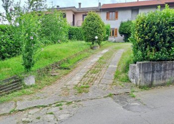 ESTERNO - Villa a Schiera via Aronco, Castelletto Sopra Ticino - foto 2