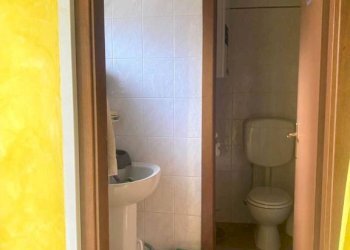 LOCALE 1 - Negozio via Vittorio Emanuele II, Borgo Ticino - foto 7