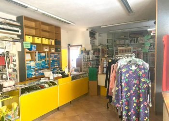 LOCALE 1 - Negozio via Vittorio Emanuele II, Borgo Ticino - foto 2