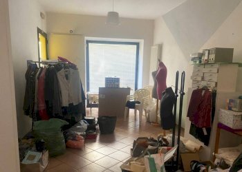 LOCALE 2 - Negozio via Vittorio Emanuele II, Borgo Ticino - foto 12