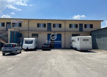 MANS-ARR2 (1).jpg - Locale Commerciale Tito - foto 3