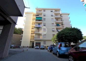 Posto Auto Via della Torrazza, Genova (zona Prà) - foto 1