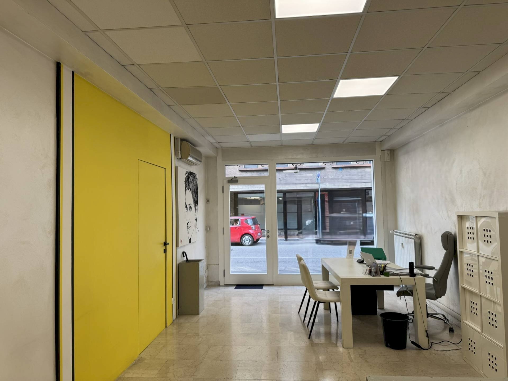 Commercial Premises Via Giuseppe Garibaldi, Bergamo - photo 2