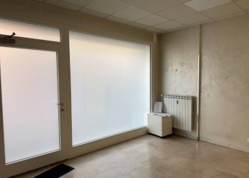 Commercial Premises Via Giuseppe Garibaldi, Bergamo - photo 6