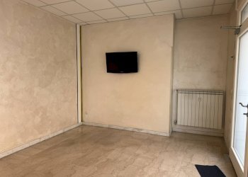 Commercial Premises Via Giuseppe Garibaldi, Bergamo - photo 8