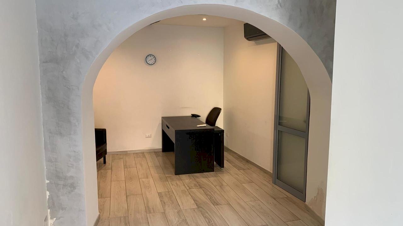 b.jpeg - Box Piazza Manin, Marino - foto 2