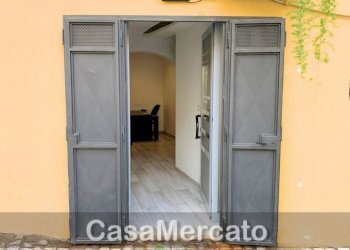 v3.jpg - Box Piazza Manin, Marino - foto 3