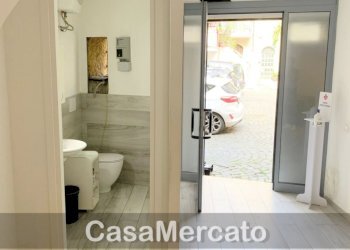 b7.jpg - Box Piazza Manin, Marino - foto 6