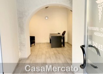 int2.jpg - Box Piazza Manin, Marino - foto 9