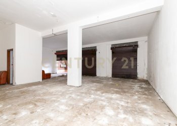 Deposito via Carnazza (10).jpg - Locale Commerciale Via Carnazza 81, Tremestieri Etneo - foto 12