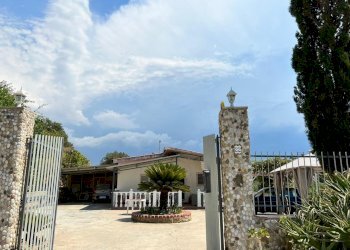 WhatsApp Image 2024-09-28 at 19.52.33 (1).jpeg - Villa Balestrate - foto 3