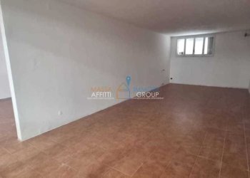 WhatsApp Image 2024-09-23 at 15.56.46 (1).jpeg - Commercial Premises Via Plebiscito 8/A, Carrara - photo 13