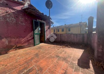 Casa semi indipendente Via Nave, Sarzana - foto 2