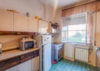 CUCINA - Bilocale via Chiaravagna, Genova (zona Sestri Ponente) - foto 6