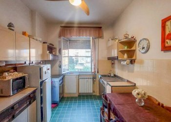 CUCINA - Bilocale via Chiaravagna, Genova (zona Sestri Ponente) - foto 19