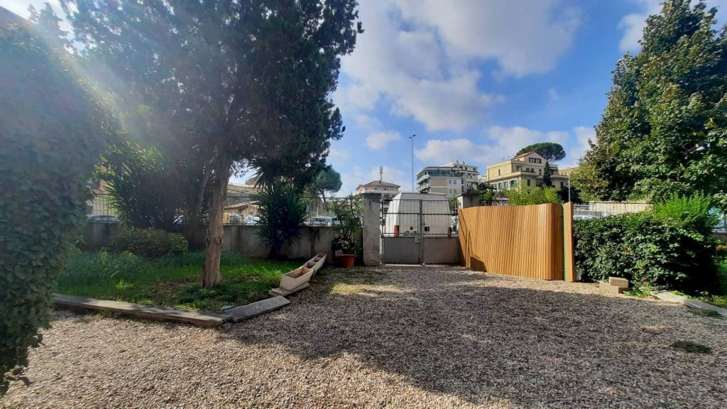 Giardino - Appartamento via Aurelia, 230, Roma - foto 3