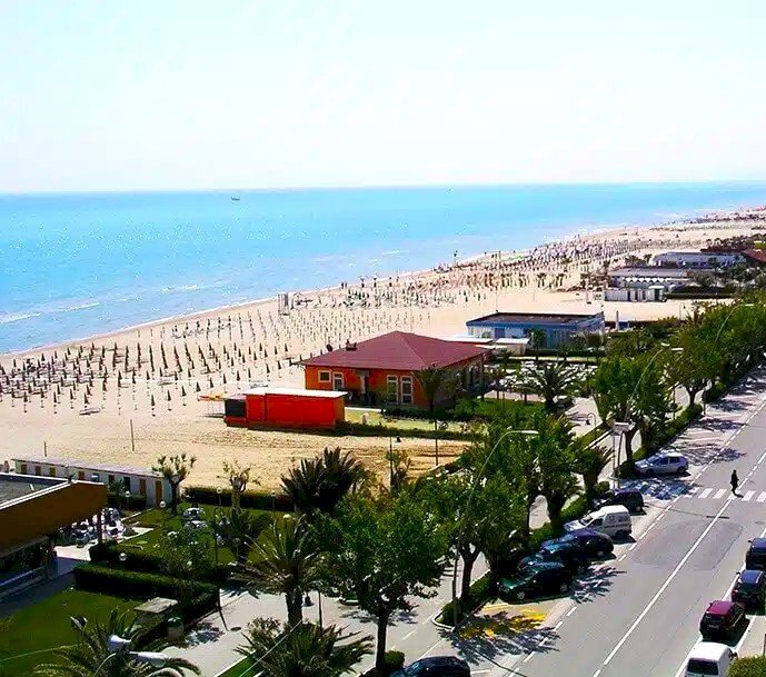 DILEOIMMOBILIARE VENDE HOTEL (3).jpg - Albergo - Struttura ricettiva Alba Adriatica - foto 1