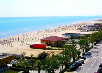 DILEOIMMOBILIARE VENDE HOTEL (3).jpg - Hotel - Accommodation facility Alba Adriatica - photo 1