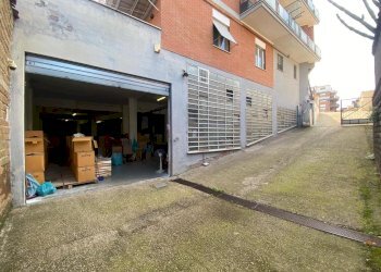 Esterno - Magazzino Via Degli Olmi, Roma - foto 3