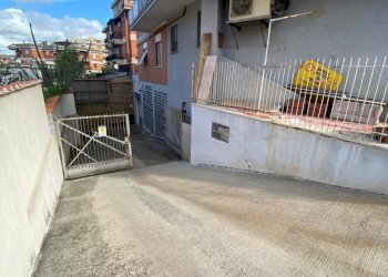 Esterno - Magazzino Via Degli Olmi, Roma - foto 6