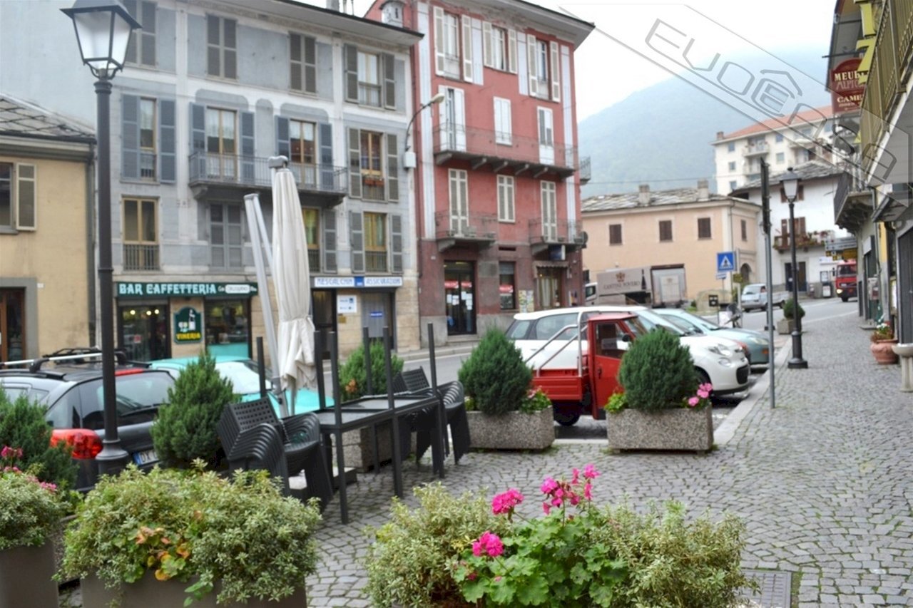 Three-room apartment Via Re Umberto , Perosa Argentina - photo 2