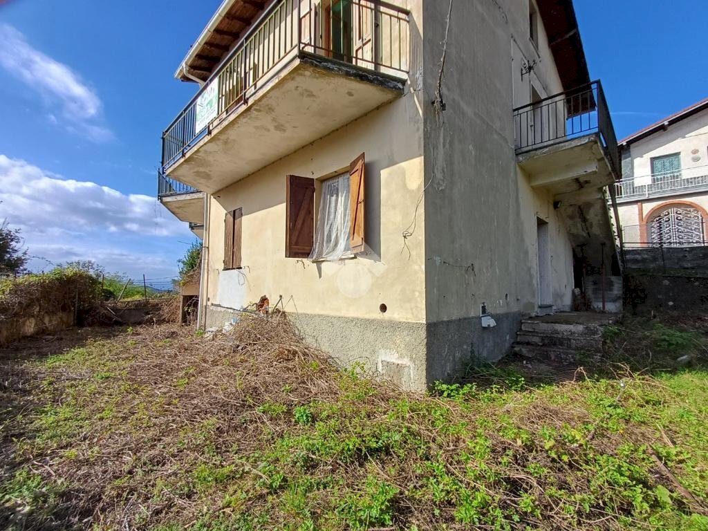 Apartment Via Salvarezza Bastia, Busalla - photo 2