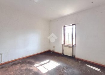 Apartment Via Salvarezza Bastia, Busalla - photo 23