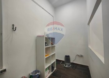 Commercial Premises Via dei Melangolari, Napoli (neighborhood San Pietro a Patierno) - photo 6