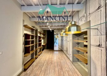 Shop matteotti, Jesi - photo 2