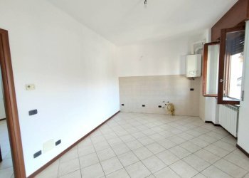 Stanza non arredata - Bilocale vicolo Cantone, 4, Pregnana Milanese - foto 2