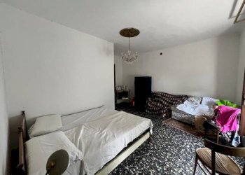 Camera da letto - Villa via Camillo Benso di Cavour, 1, Solero - foto 5