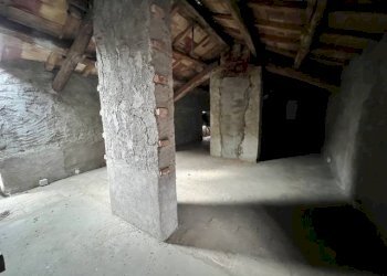 Mansarda - Villa via Camillo Benso di Cavour, 1, Solero - foto 9